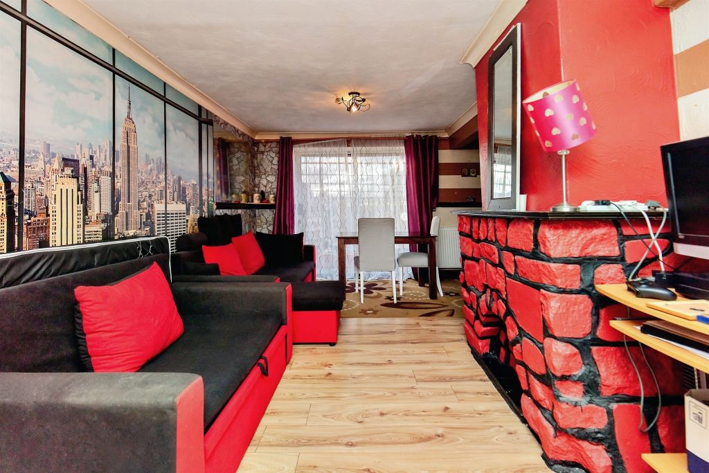 Property photo 2 of 16