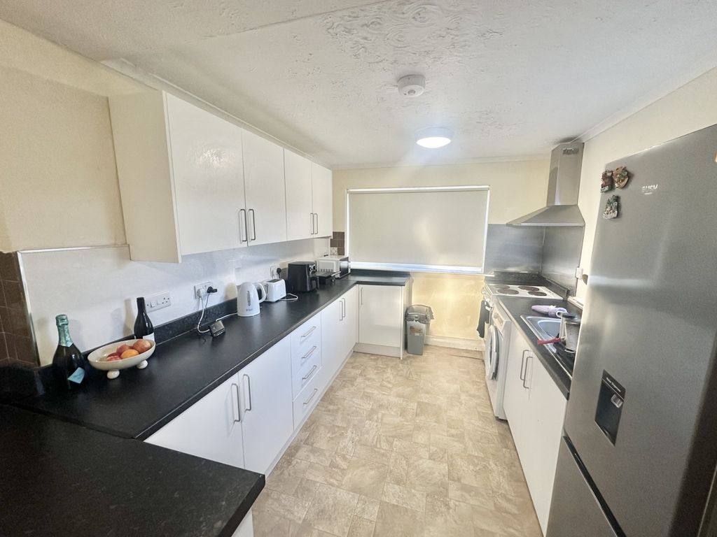 Property photo 3 of 9 Img_4809