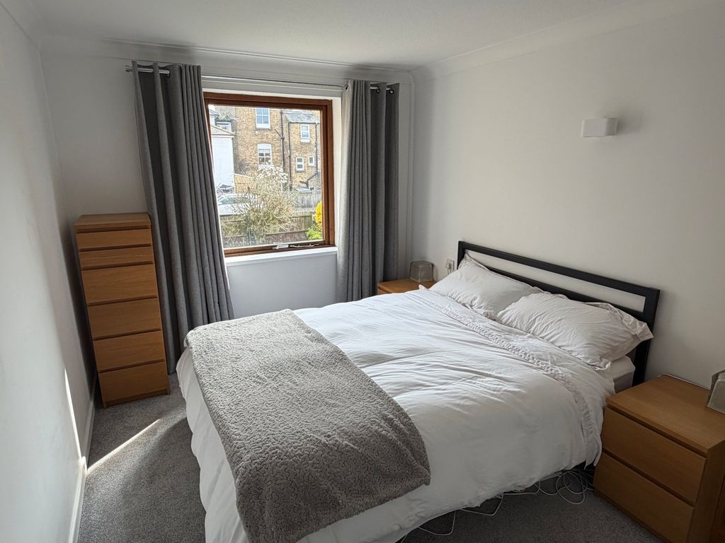 Property photo 3 of 9 Picture 3