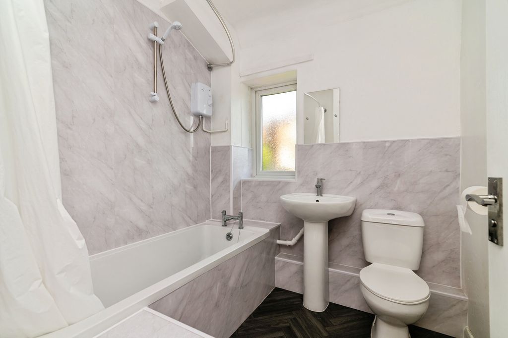 Property photo 3 of 12 Pbox-Img.Jpg