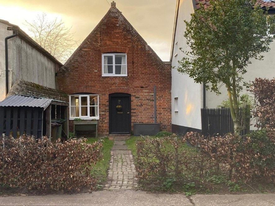 Property photo 1 of 15