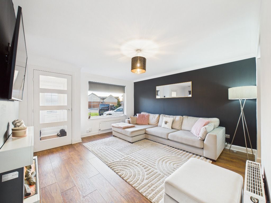 Property photo 3 of 21