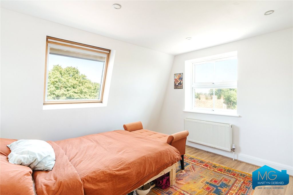 Property photo 3 of 15 Picture No. 06