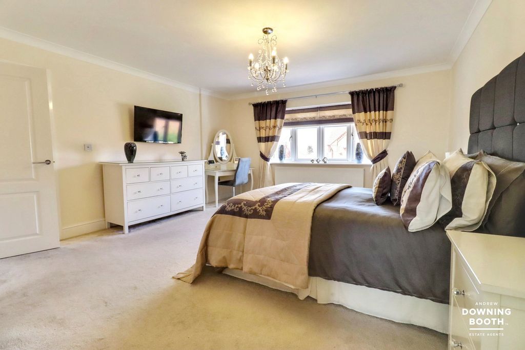 Additional image 23 of 5 bed detached house for saleClayton Drive, Lichfield WS13