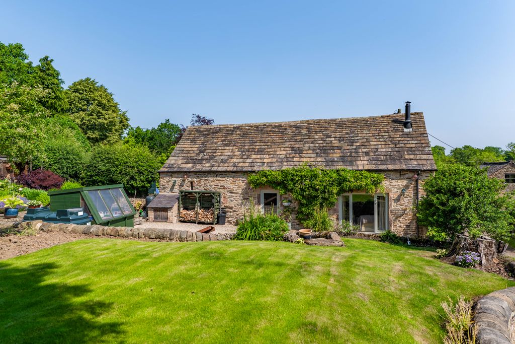 Property photo 1 of 35