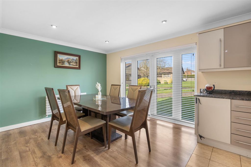 Additional image 8 of 5 bed bungalow for saleLumley Drive, Peterlee SR8
