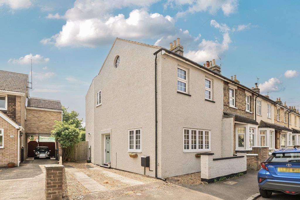 Property photo 1 of 18