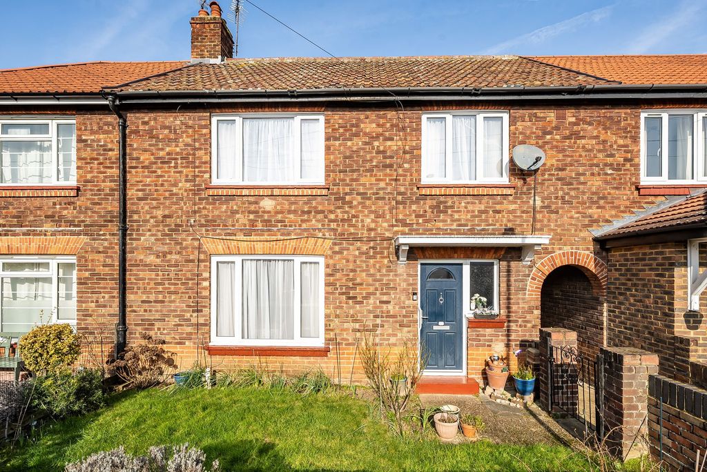 Property photo 3 of 18