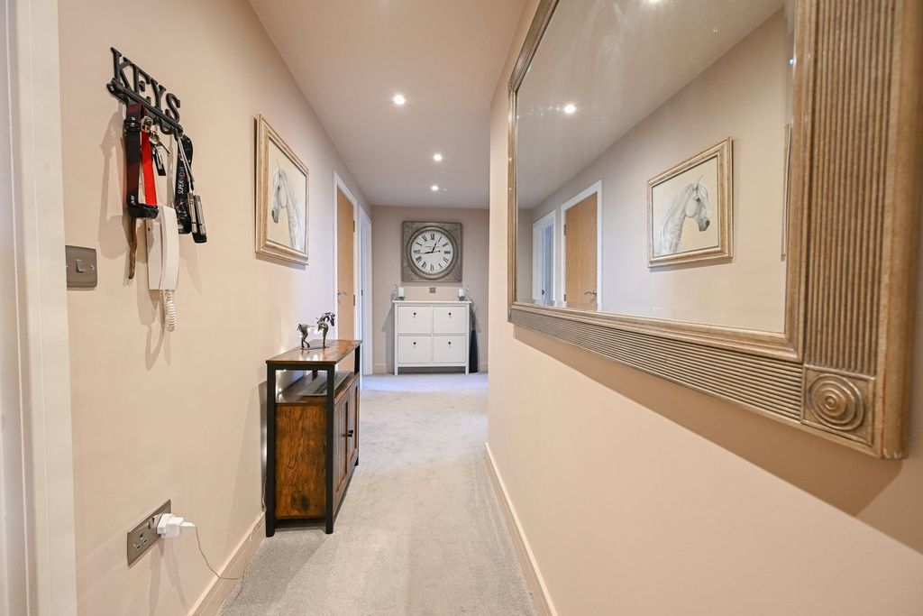 Additional image 5 of 2 bed flat for saleOld Forge Close, Ringwood BH24