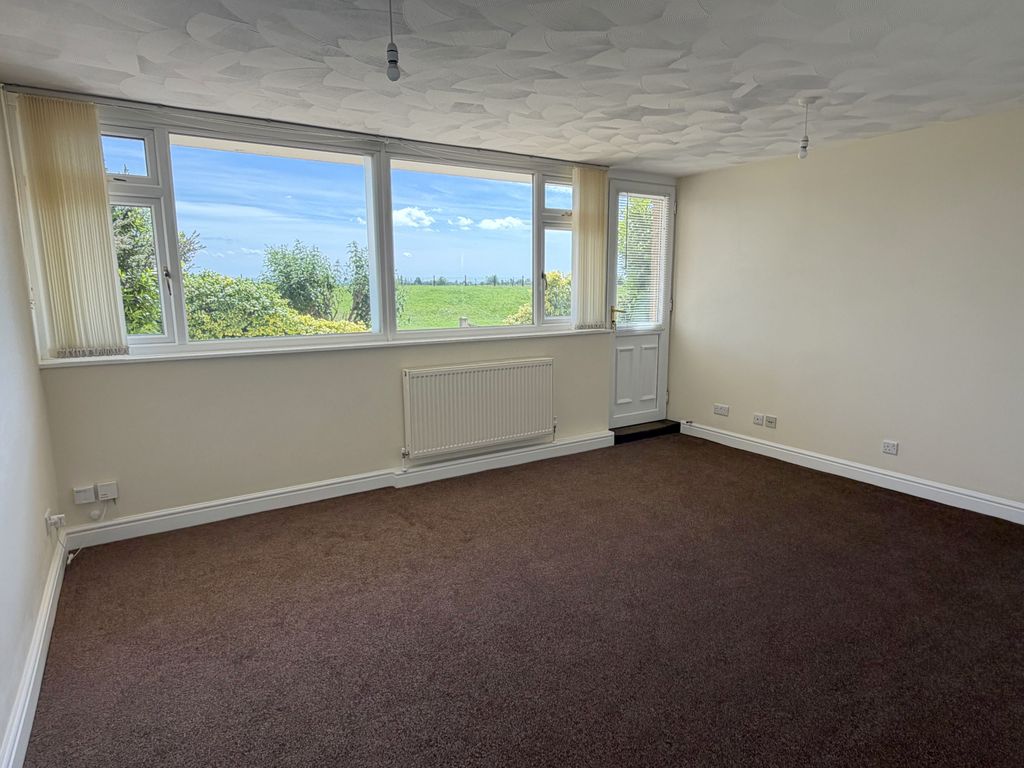 Property photo 2 of 19 Gallery