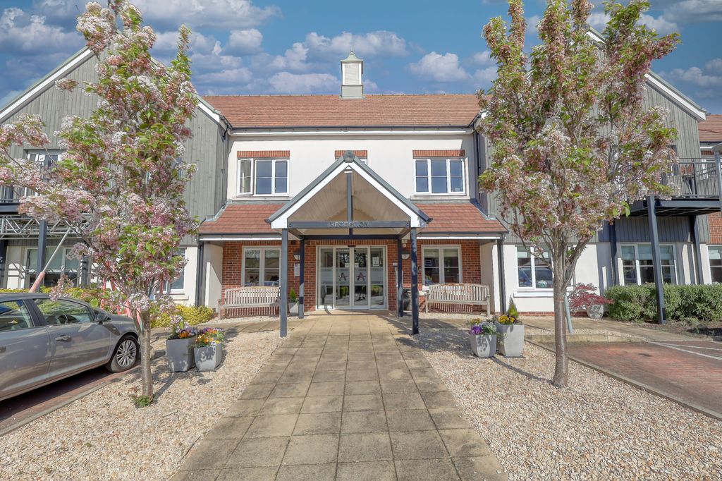 Property photo 1 of 16 Picture No. 27