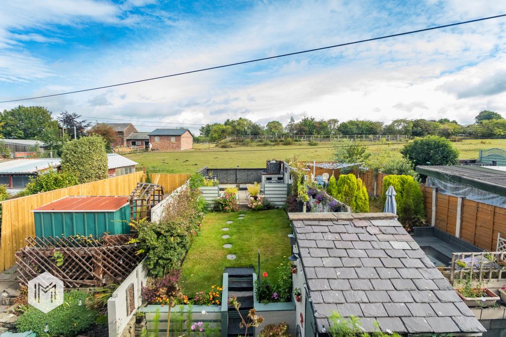 Property photo 3 of 31 Picture No. 14