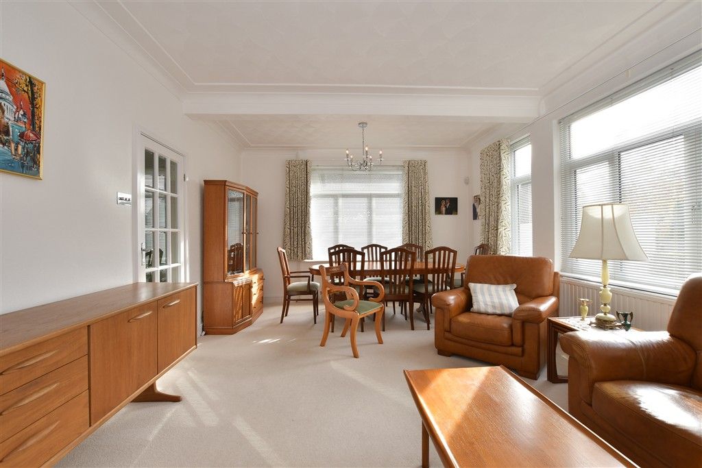 Property photo 3 of 19 Lounge/Dining Room