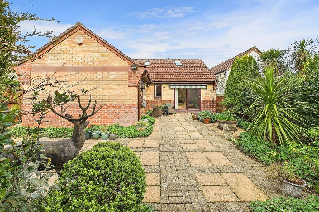 Property photo 2 of 22