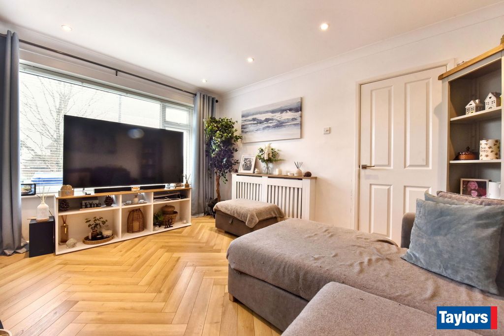 Property photo 3 of 22