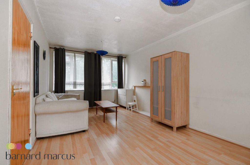 Property photo 1 of 6 View