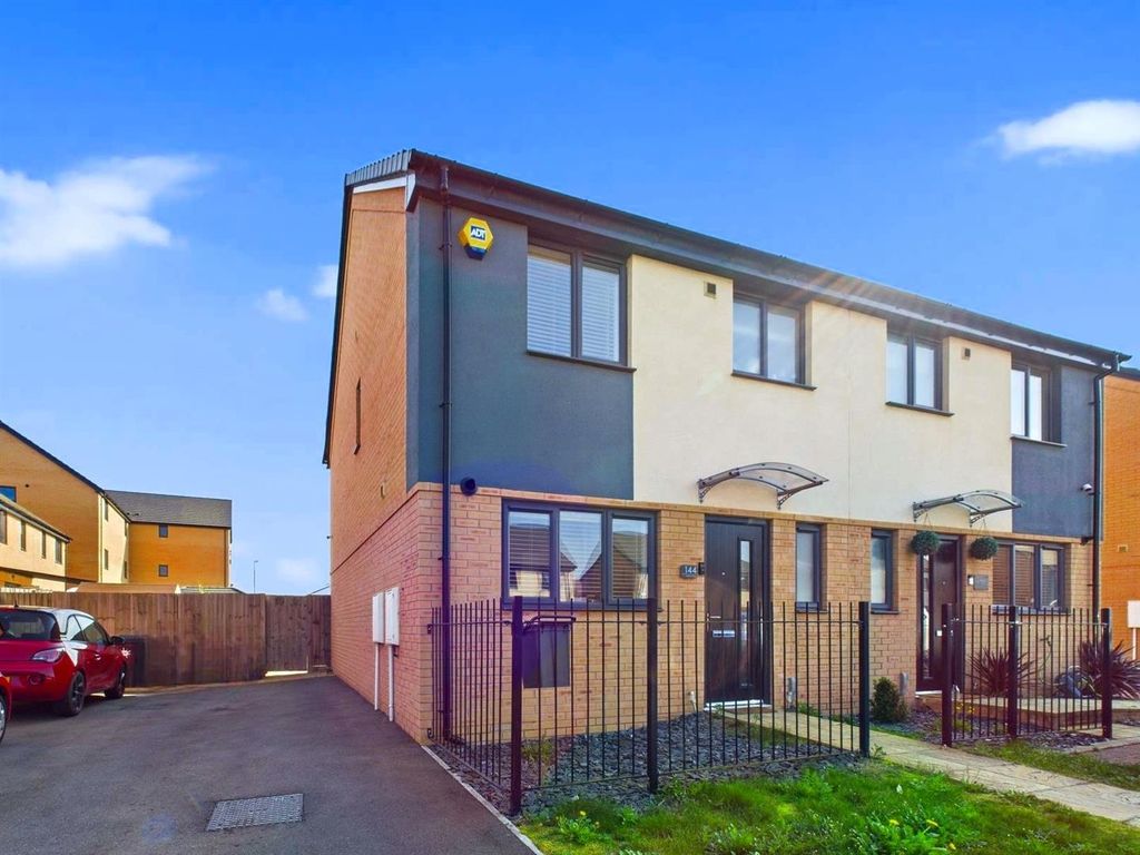 Property photo 1 of 13 Cam03975G0-Pr0090-Still028 (2).Jpg