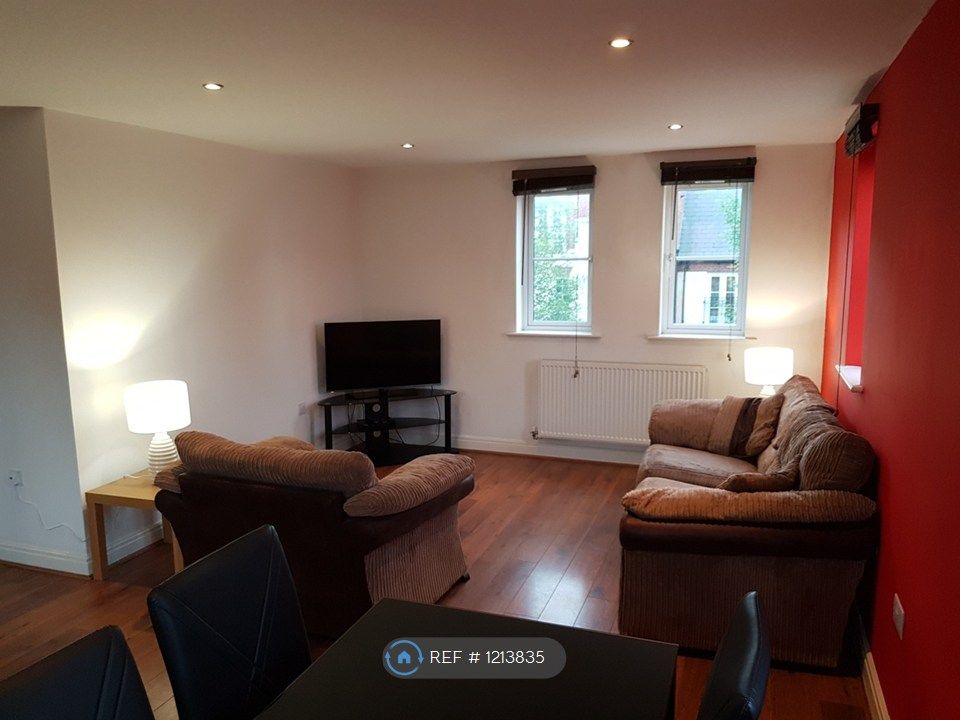 Property photo 2 of 13