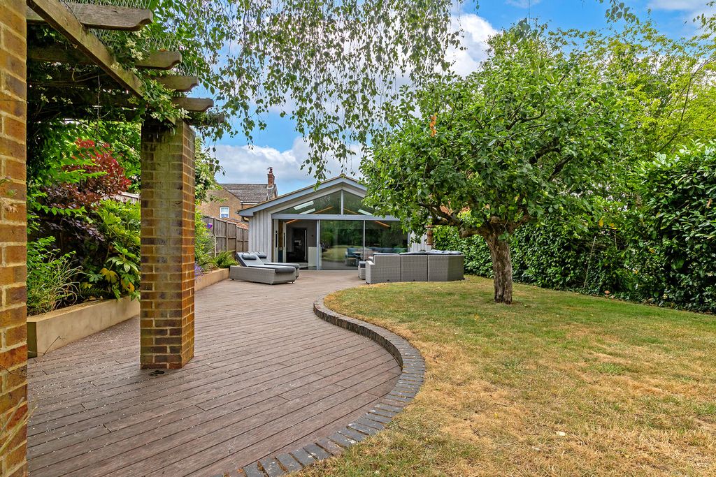 Property photo 3 of 13