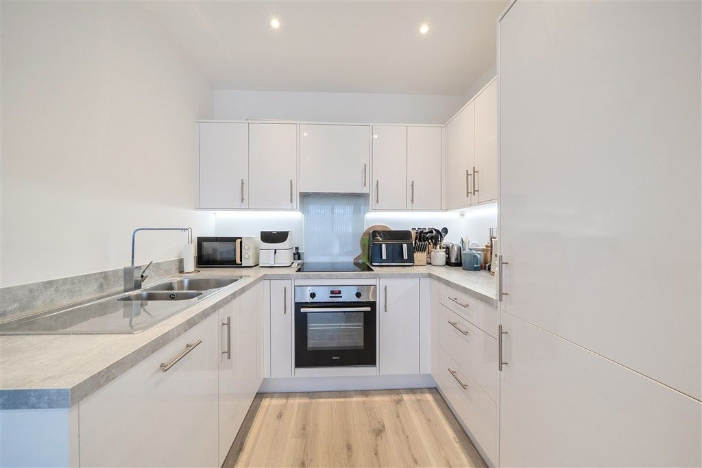 Property photo 2 of 12 Kitchen