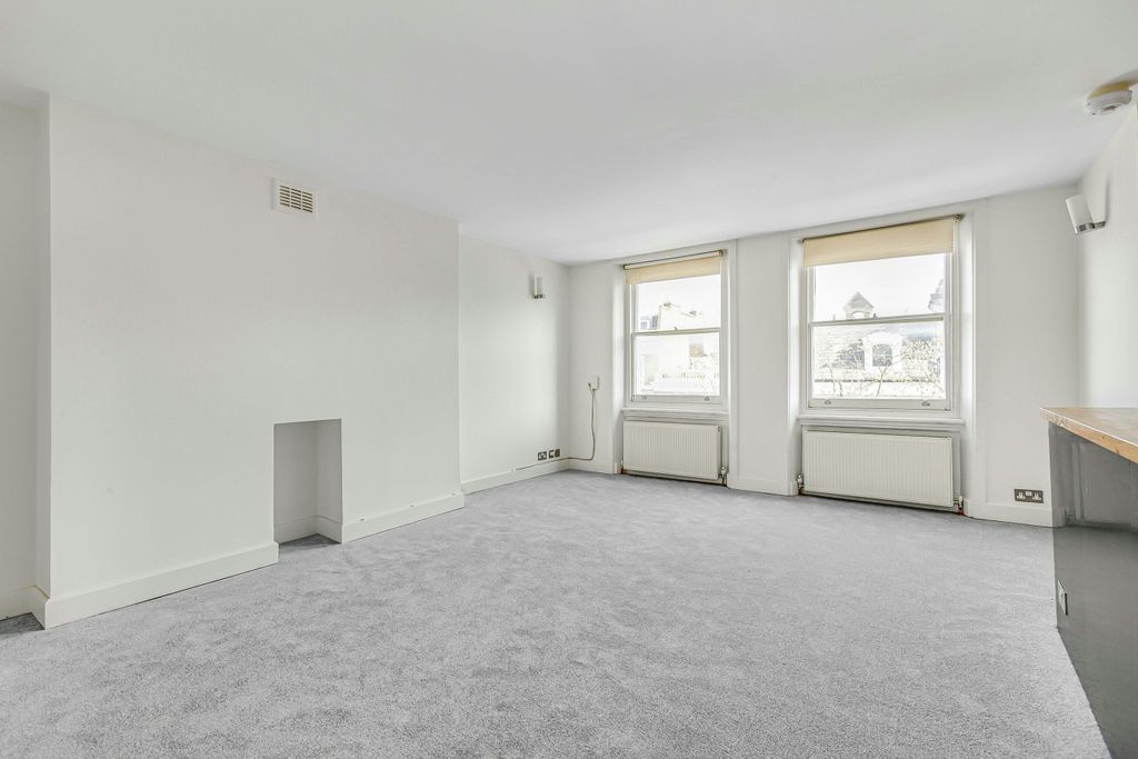 Property photo 3 of 9 Daniel_Watneytff_12_Redcliffe_Gardens5.Jpg