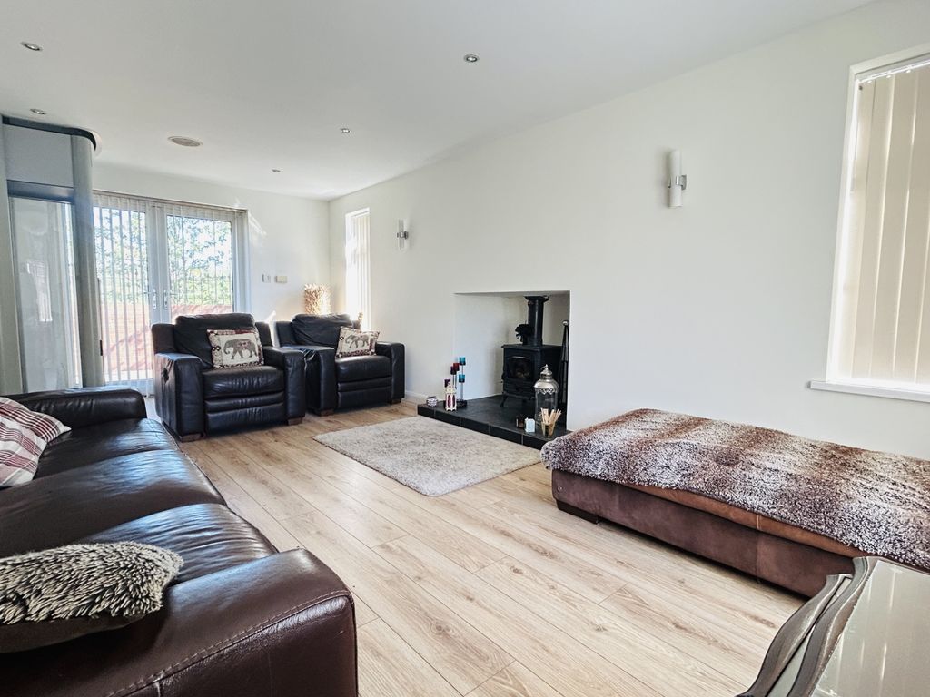 Property photo 2 of 29 Img_9315