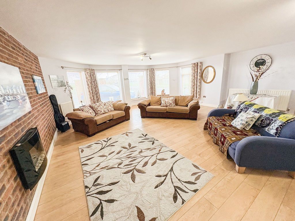 Property photo 3 of 21 Photo 15