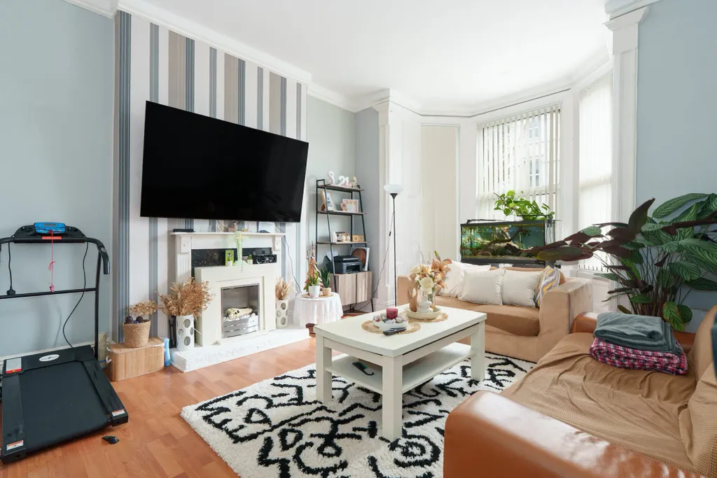 Property photo 2 of 15