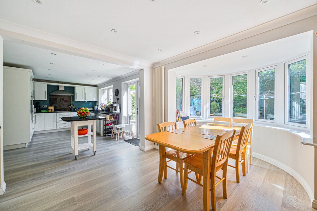 Property photo 3 of 31 Picture No. 40