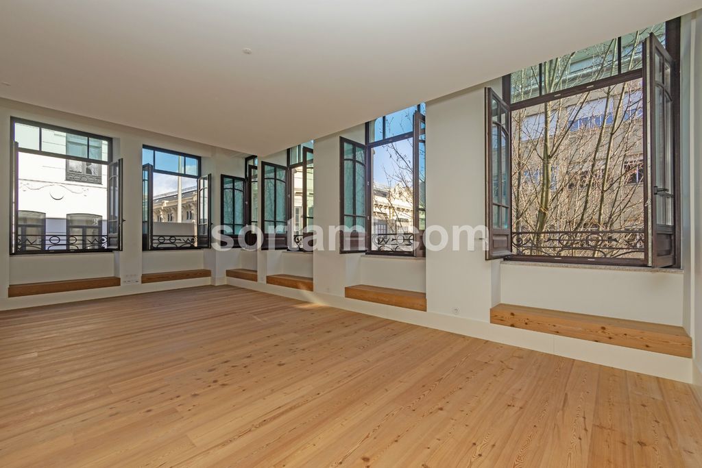 Property photo 1 of 54