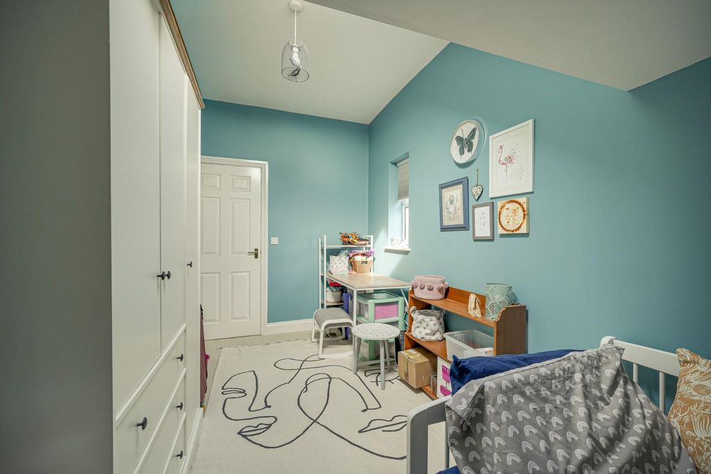 Additional image 9 of 2 bed flat for saleBrooklands House, Leighton Road, Leighton Buzzard LU7