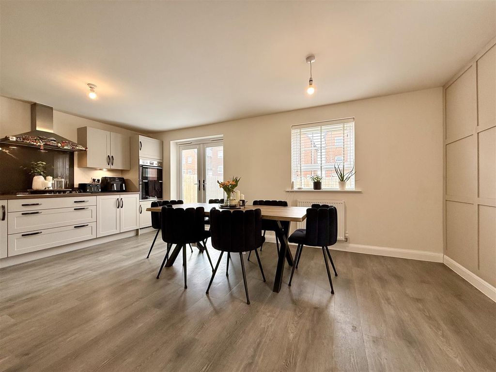 Property photo 2 of 25 2