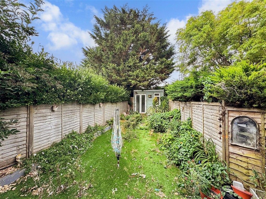 Property photo 3 of 9 Rear