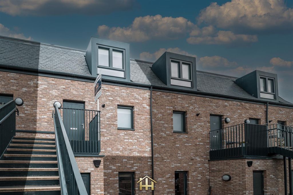 Property photo 2 of 21 11 South Carron Wynd Eh6 7Fw Edit (2 Of 2).Jpg