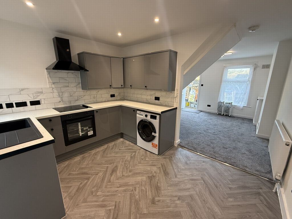 Property photo 3 of 11 Photo 1