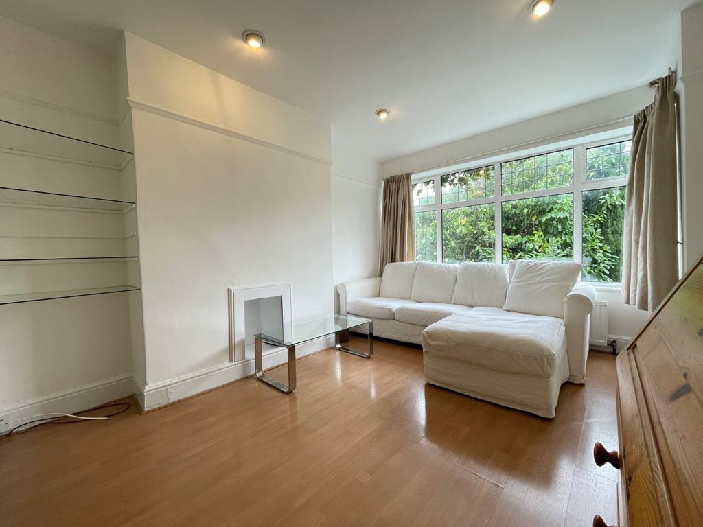 Property photo 2 of 17 Picture No. 26