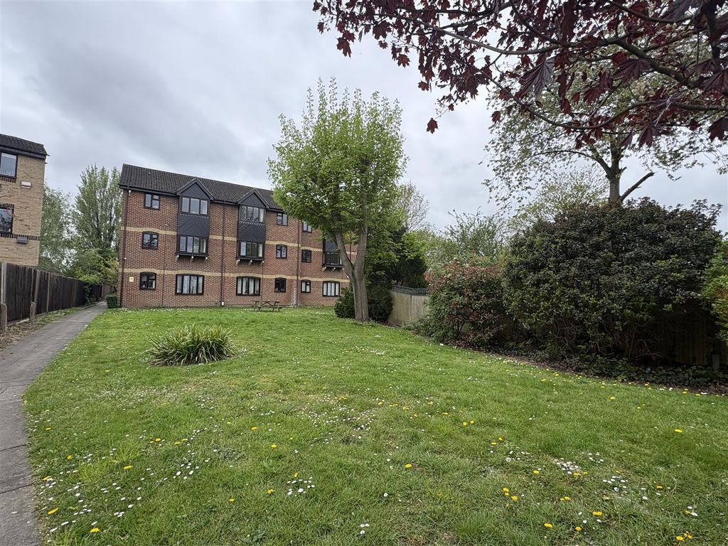 Property photo 2 of 8 Image00002.Jpeg