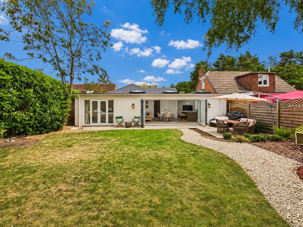 Property photo 2 of 23