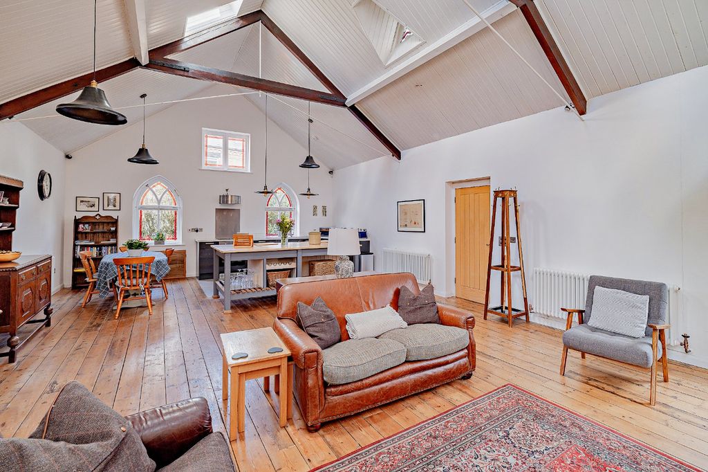 Property photo 2 of 18 Picture No. 05