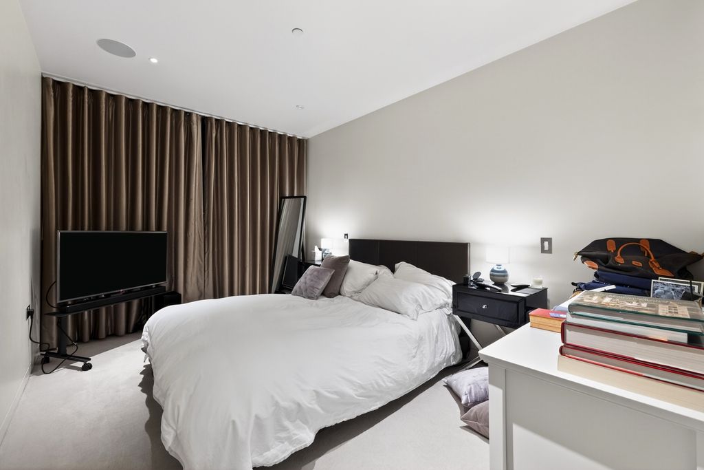 Property photo 2 of 21 Pbox-Img.Jpg