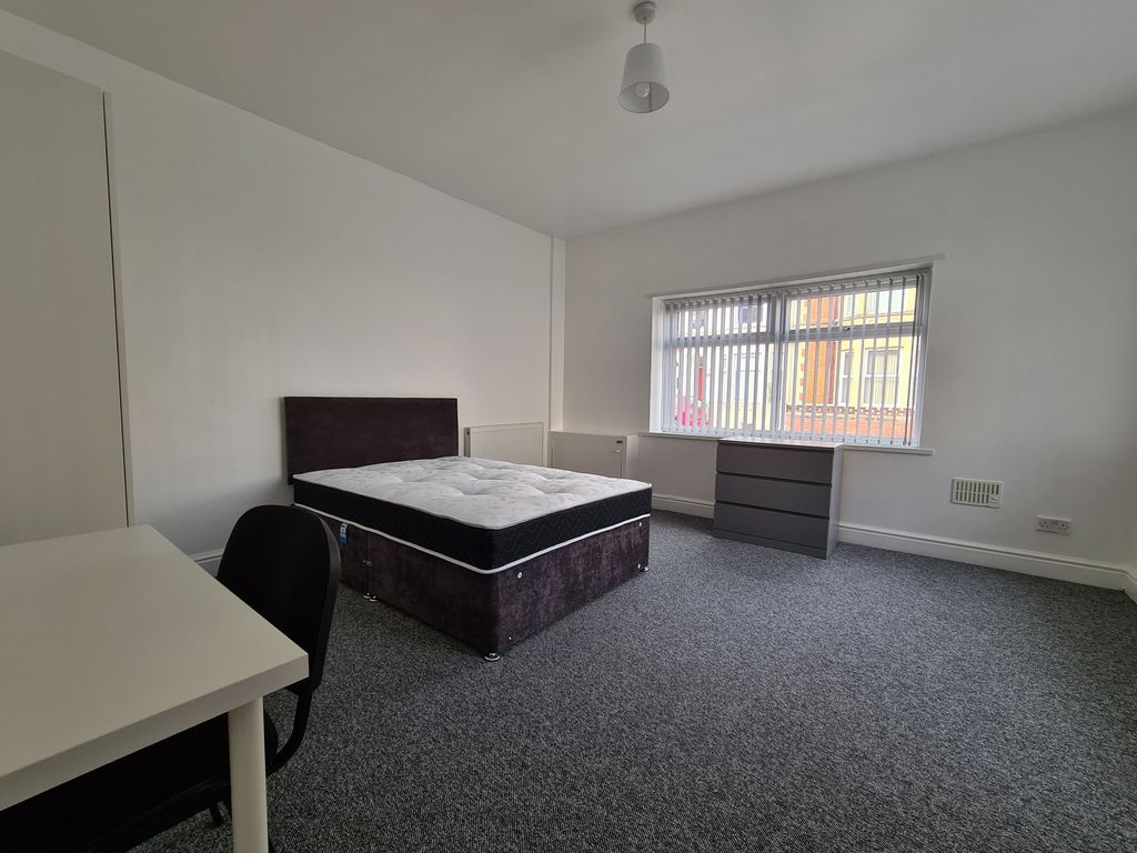 Property photo 3 of 9 Photo 1