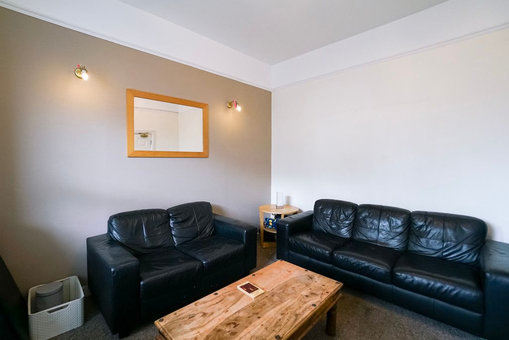 Property photo 3 of 3 1