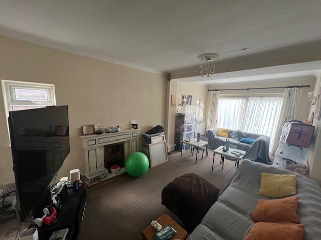 Property photo 2 of 4