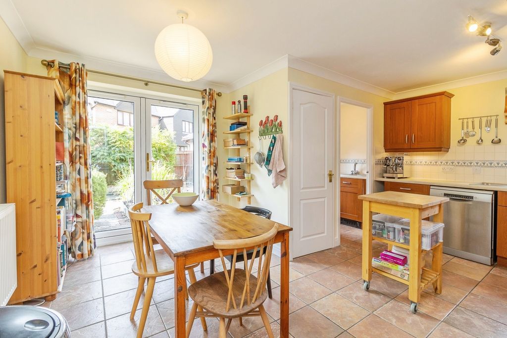 Property photo 3 of 28 Pbox-Img.Jpg