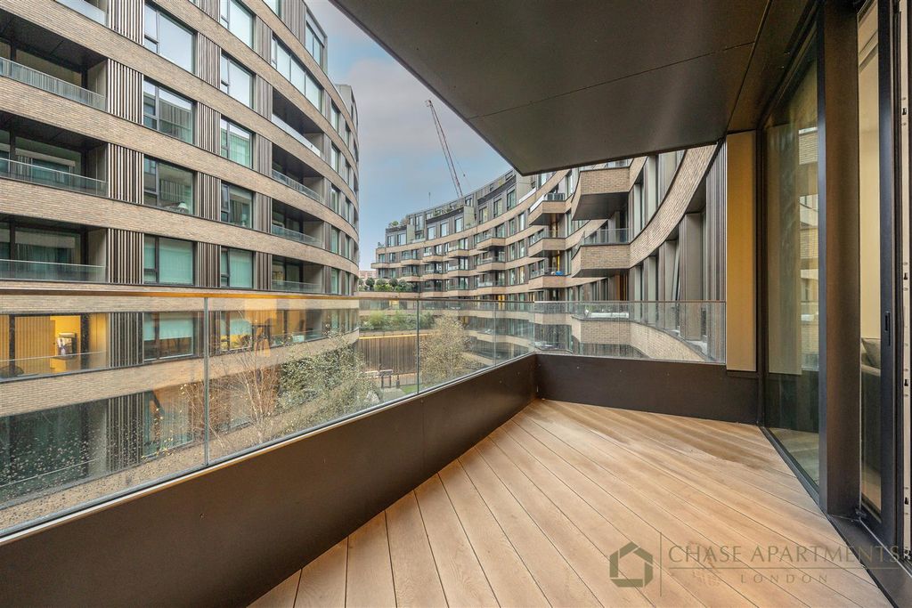 Property photo 2 of 12 Exterior-Televisioncenter-Wood-Crescent-W12-Jpg