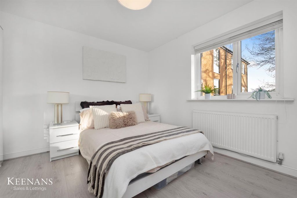 Property photo 2 of 14 Dsc00858.Jpg