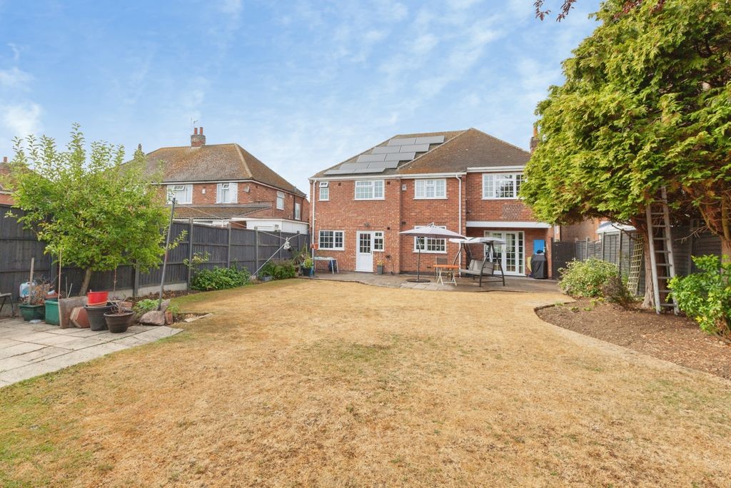 Property photo 1 of 19 Rear Garden