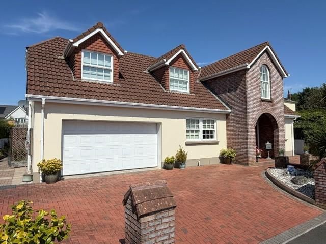 Property photo 2 of 39 Externally