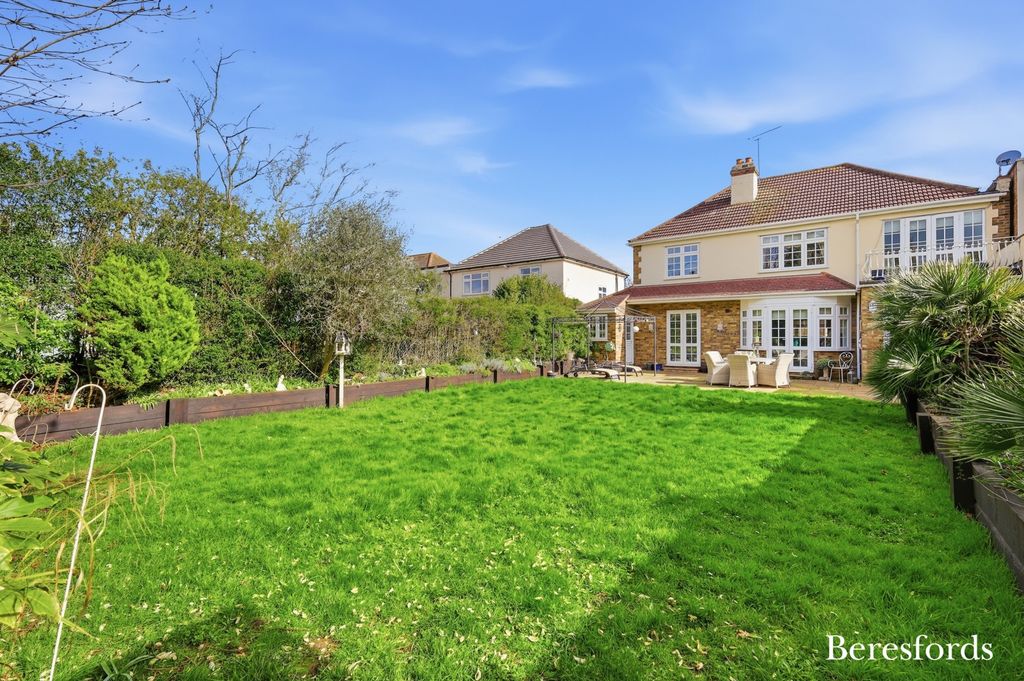Property photo 1 of 33 Picture No. 03
