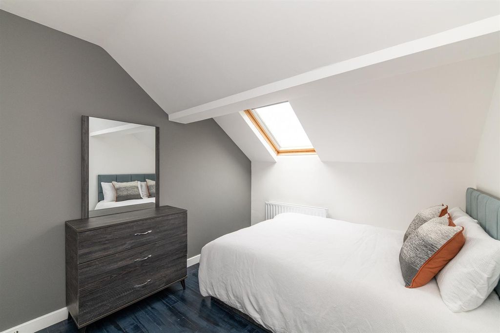 Property photo 2 of 15 59237585-B86A-4300-Bb80-Acad9B40A7c5.Jpeg